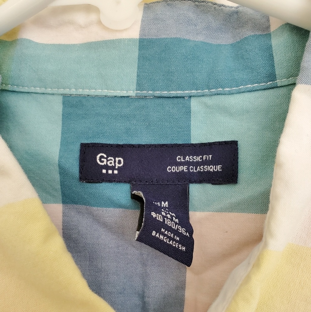 GAP button down - Picture 2 of 2